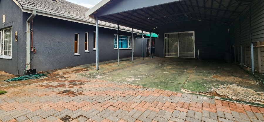 3 Bedroom Property for Sale in Sasolburg Ext 11 Free State